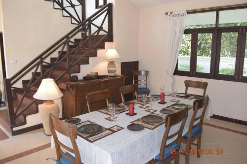 3 Bedroom Pool Villa 2 ~ 30 Seconds Walk To Beach