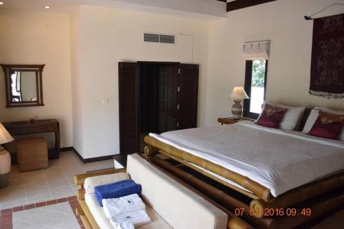 3 Bedroom Pool Villa 2 ~ 30 Seconds Walk To Beach