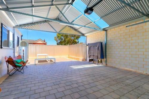 Executive Cottage Must Pay On Arrival Or Call Ahead Wifi Tv Only