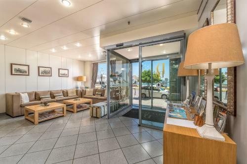 Lesvion Hotel