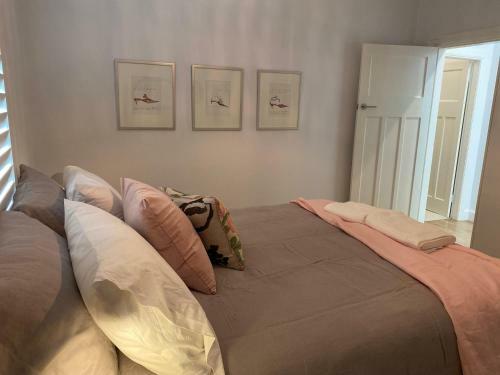 Stylish Comfort & Centrally Located!