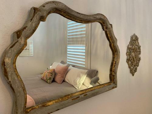Stylish Comfort & Centrally Located!