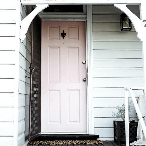 The Postmaster's Cottage: Invite The Earth To Stay