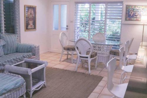 Villa Beauty Tiny Walk To Sea