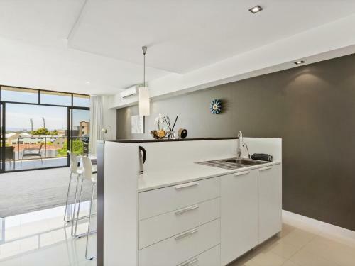 Luxe Furnished City Skyline Views
