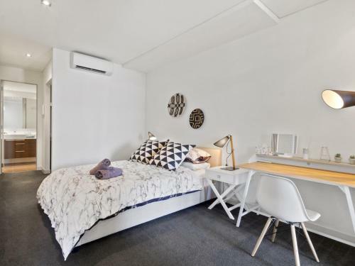 Luxe Furnished City Skyline Views
