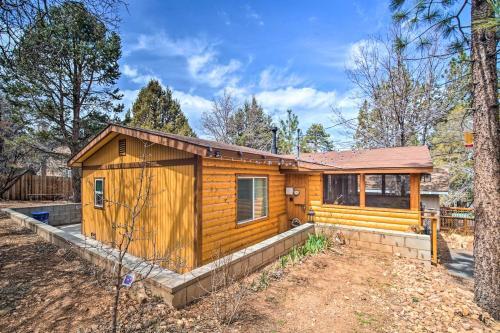 Cozy Sugarloaf Cabin Near National Forest!