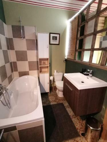 Bed & Breakfast Maison D'h�te Les Notes Endormie Chambre Secr�te