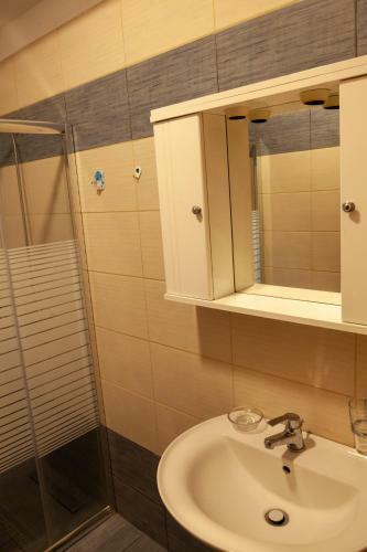 Tsoutsis Apartments