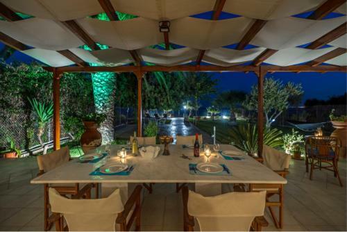 Villa Maria?s Mansion 3 M From The Sea