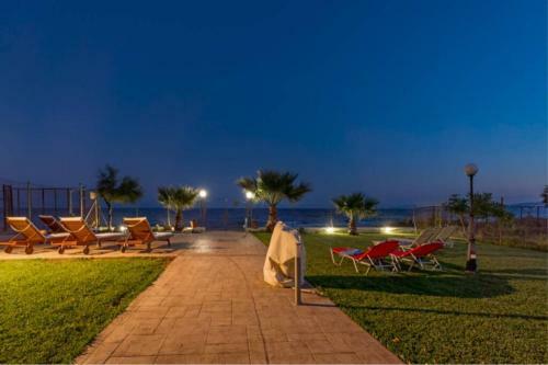 Villa Maria?s Mansion 3 M From The Sea