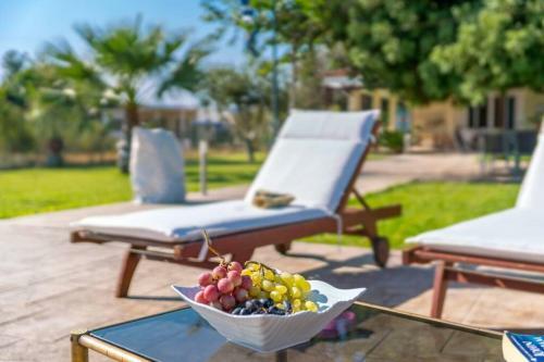 Villa Maria?s Mansion 3 M From The Sea