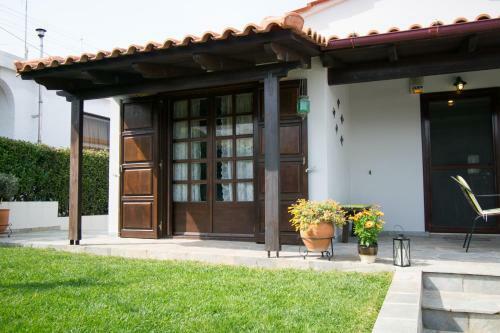 Charming Traditional Hideaway