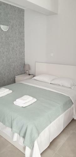 Hostal Avr Airport Deluxe Suites 6