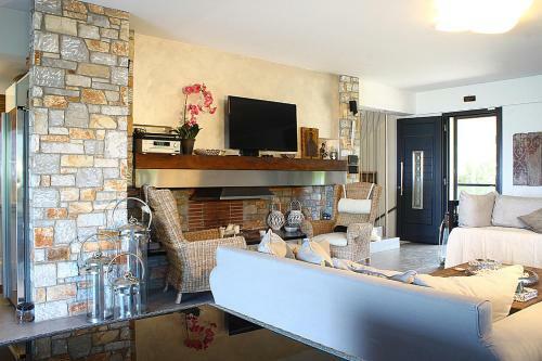 Elikon Luxury Villa