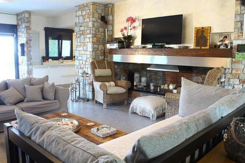 Elikon Luxury Villa