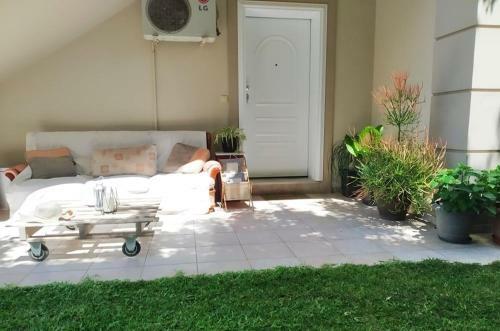 Apartamento Xrysa's Garden