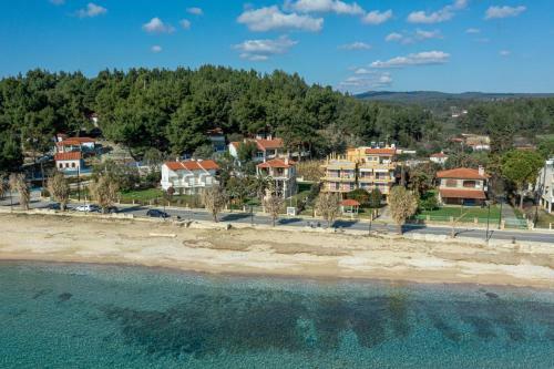 #flh - Vitamin Sea Beachfront Villa, Sithonia