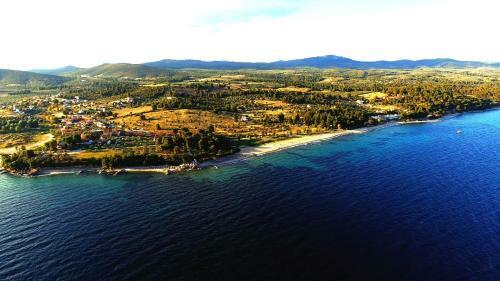 Metamorphosis - Halkidiki Apartment On The Beach