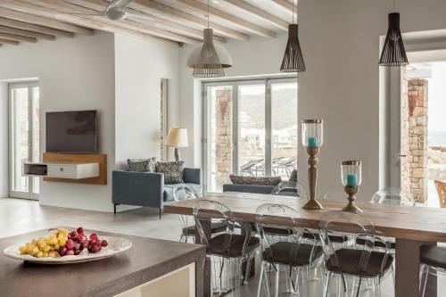 The Mykonist Exclusive Villa Elia Beach