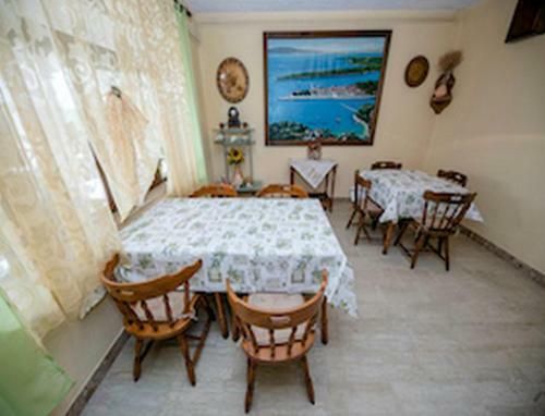 Hostal Apartments & Rooms Green Bay