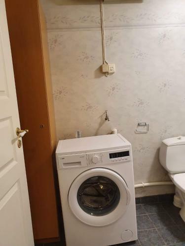 Apartamento Leilighet Med 2 Soverom, Parkering