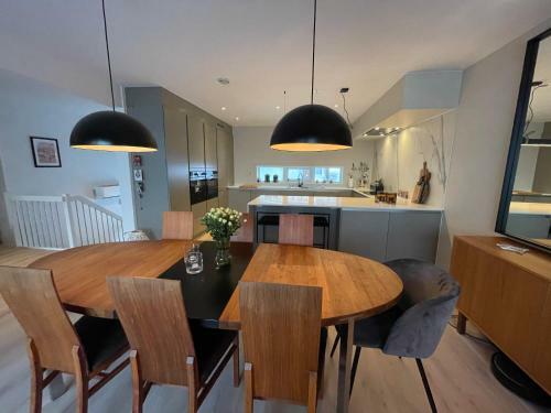 Modern And Sentral Home - Close To Centrum And Nature