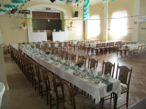Hostal Gasthaus Und Pension Zum Biber
