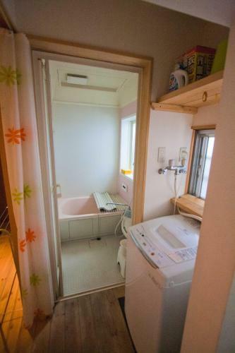 Hostal Komae Art House
