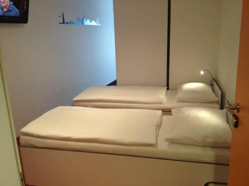 Hb1 Hotel