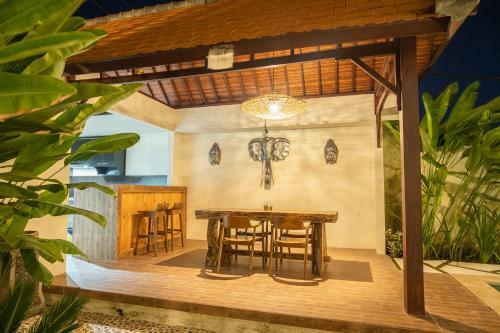 Hostal Mupu Jana G.house Keramas