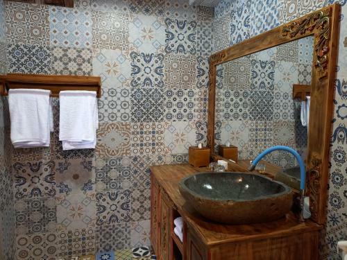 Hostal Keris Art Shop And Villa Telaga Wana
