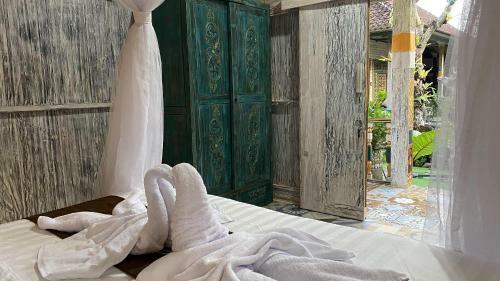 Hostal Keris Art Shop And Villa Telaga Wana