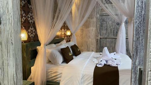 Hostal Keris Art Shop And Villa Telaga Wana