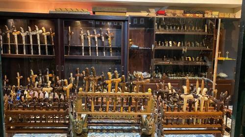 Hostal Keris Art Shop And Villa Telaga Wana