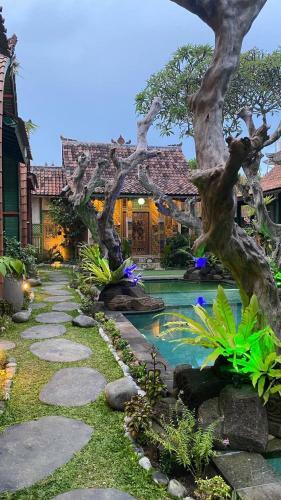Hostal Keris Art Shop And Villa Telaga Wana