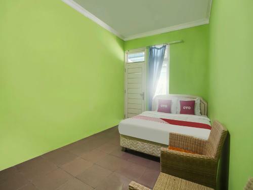 Hotel Oyo 91005 Cottage Putra Mutun Beach