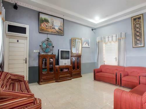 Hotel Oyo 91005 Cottage Putra Mutun Beach