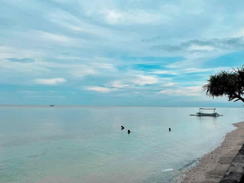 Usha Hotel & Beach Club Gili Air
