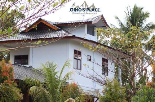 Hotel Gino's Place - Bungalows And Restaurant
