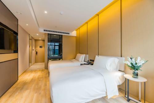 Atour S Hotel Shanghai Oriental Pearl Tower