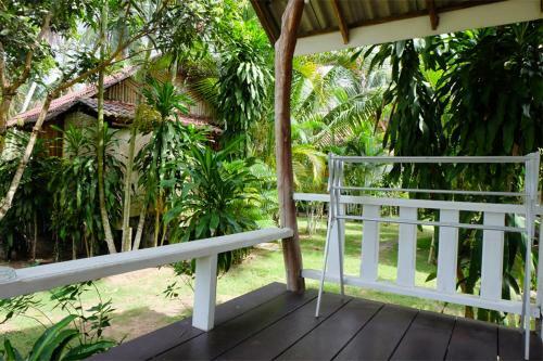 Koh Kood Neverland Beach Resort