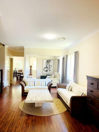 Woy Woy Riverside Private Exclusive Holiday Home