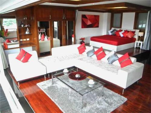Patong Tower 1 Bedroom Apartment Great View