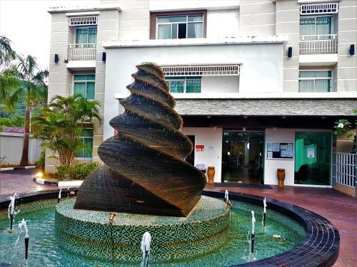 Apartamento The Art Patong Beach By Phr