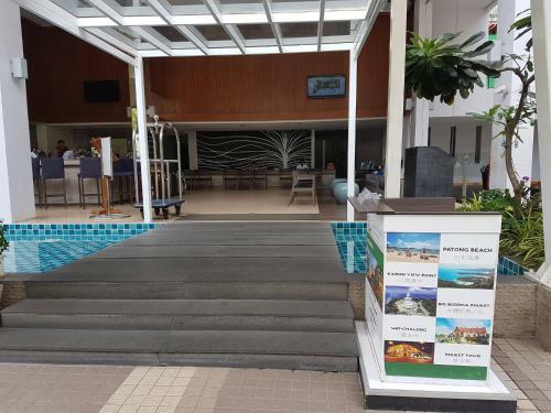Hostal 3306 Patong Beachfront Apartment Cozy Condoresort