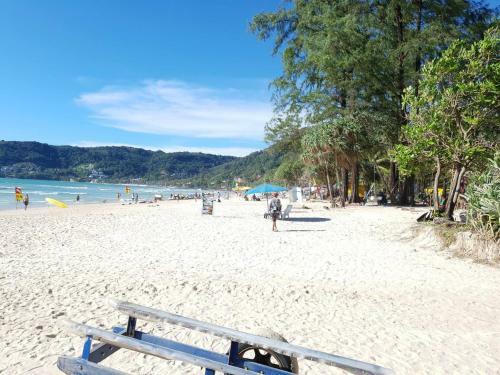 Hostal 3306 Patong Beachfront Apartment Cozy Condoresort