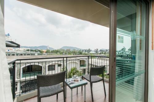 Suite Studio Apt With Hot Tub Bath In Front Pa Tong Beach