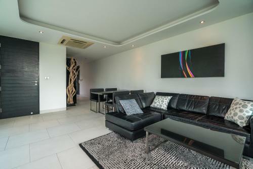 Twin Sands Apartments By Lofty