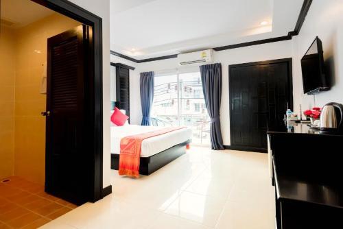 Hallo Patong Hotel